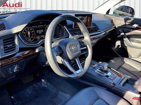 Used 2018 Audi Q5 2.0T Premium Plus w/ Premium Plus Package image 17