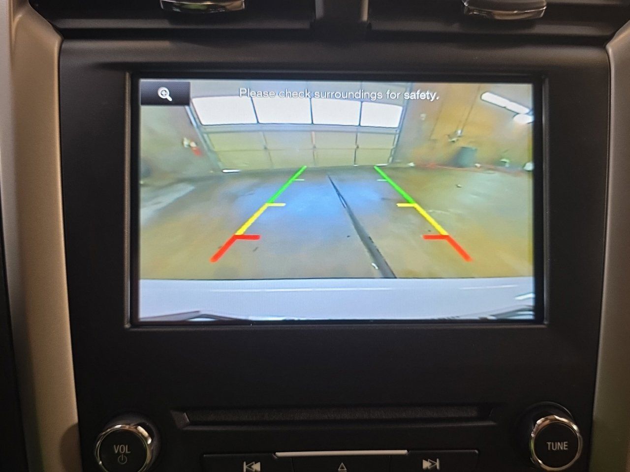 Used 2016 Ford Fusion SE w/ Equipment Group 202A FWD image 19