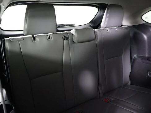 Used 2023 Toyota Highlander Limited AWD/4WD image 36