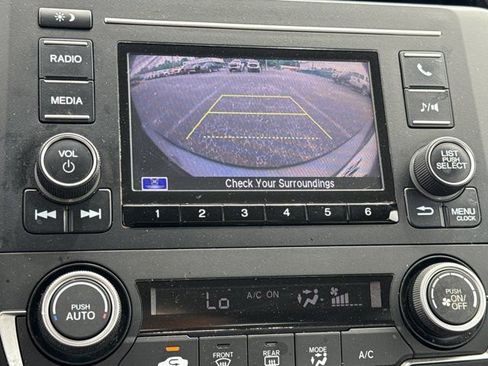 Used 2019 Honda Civic LX image 26