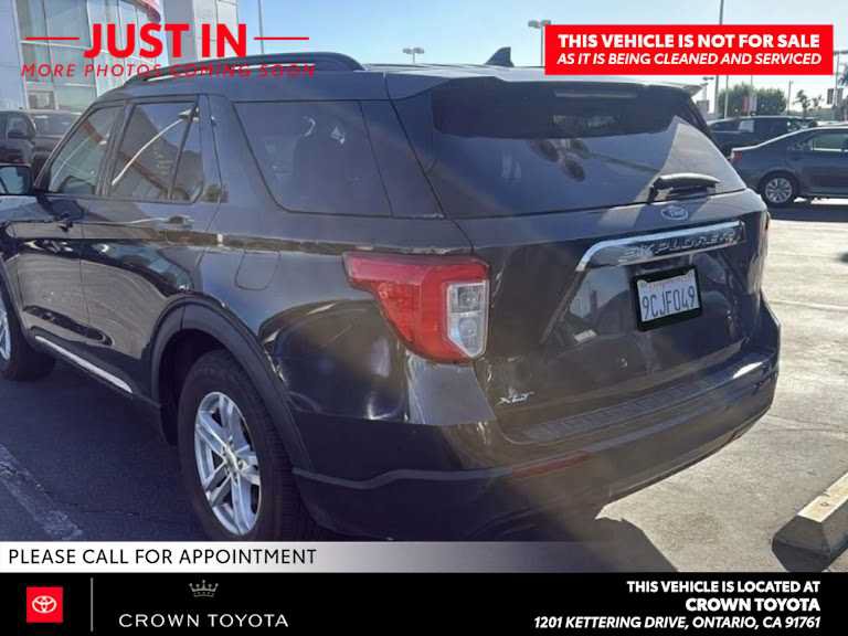 Used 2022 Ford Explorer XLT RWD image 4