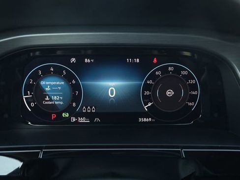 Used 2025 Volkswagen Atlas Cross Sport SE image 18