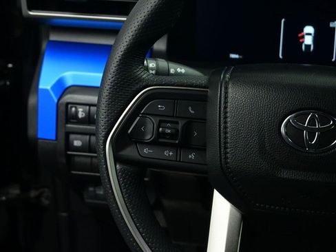 Used 2024 Toyota Tacoma TRD Sport image 4