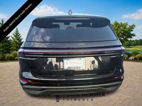 Used 2025 Lincoln Nautilus Premier w/ Equipment Group 102A AWD/4WD image 5
