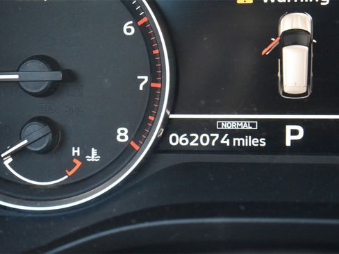 Used 2023 Mitsubishi Outlander SE image 27