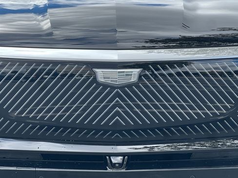 Used 2026 Cadillac Vistiq Luxury image 46