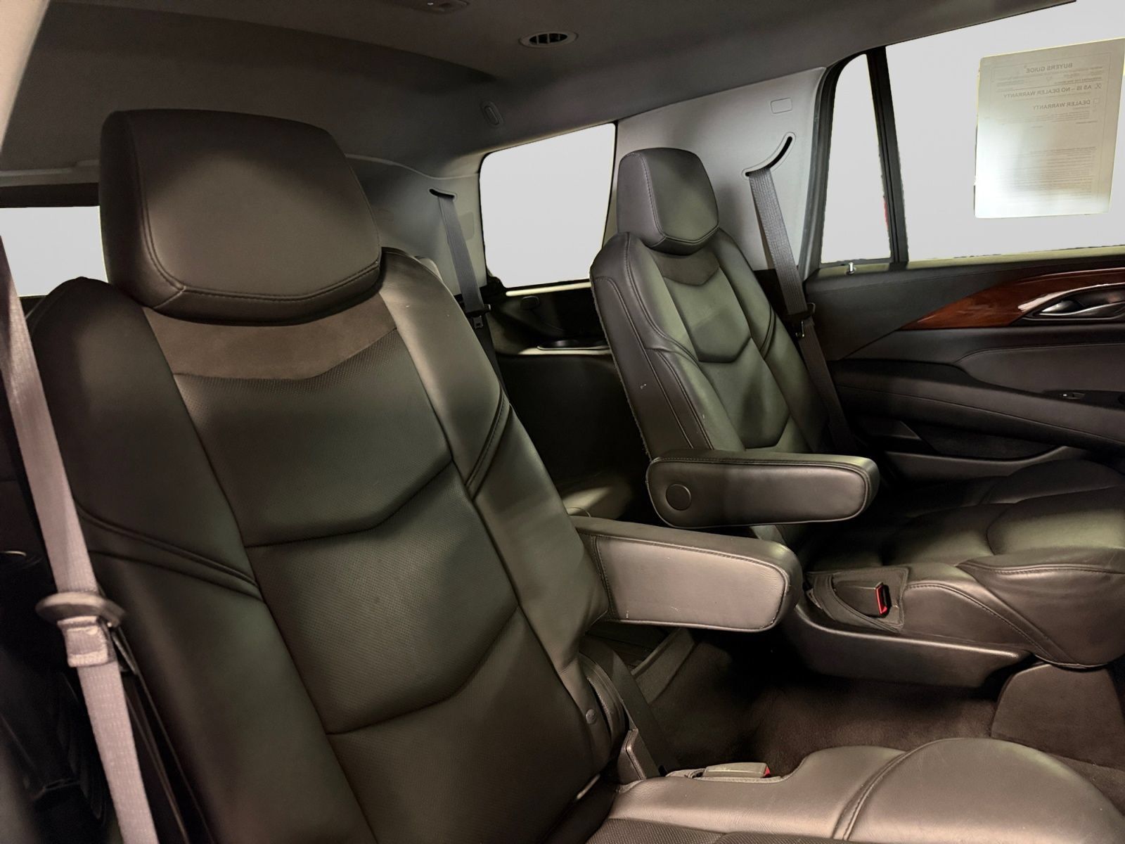 Used 2015 Cadillac Escalade Premium AWD/4WD image 25