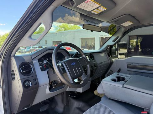 Used 2016 Ford F250 XL w/ FX4 Off-Road Package AWD/4WD image 26