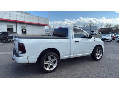Used 2016 RAM 1500 Express image 6