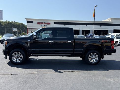 Used 2017 Ford F250 Platinum w/ Platinum Ultimate Package AWD/4WD image 5