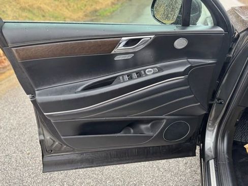 Used 2024 Genesis GV80 2.5T image 9