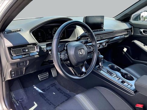 Used 2023 Honda Civic Sport image 18