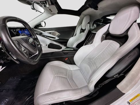 Used 2022 Chevrolet Corvette Stingray Premium Cpe w/ Z51 Performance Package RWD image 24
