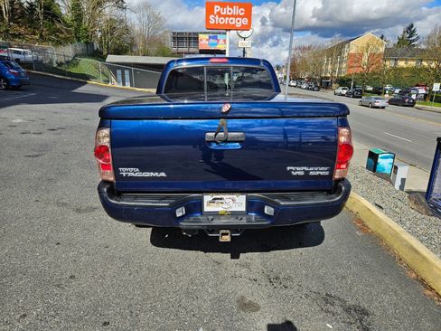Used 2005 Toyota Tacoma PreRunner image 4