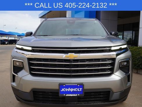 New 2026 Chevrolet Traverse LT w/ Driver Confidence Package image 3