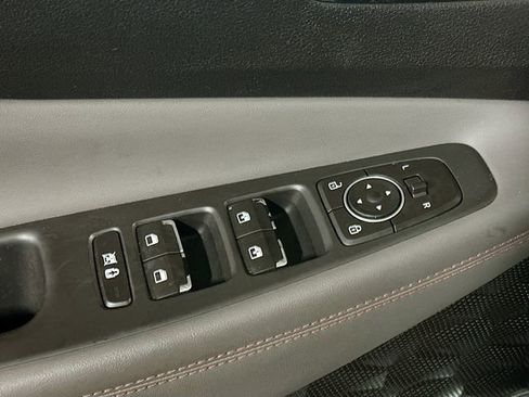 Used 2019 Hyundai Santa Fe Limited image 18