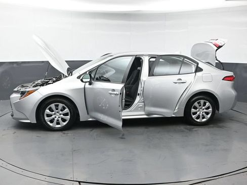 Certified 2026 Toyota Corolla LE FWD image 46