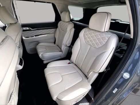 Used 2020 Hyundai Palisade Limited FWD image 18