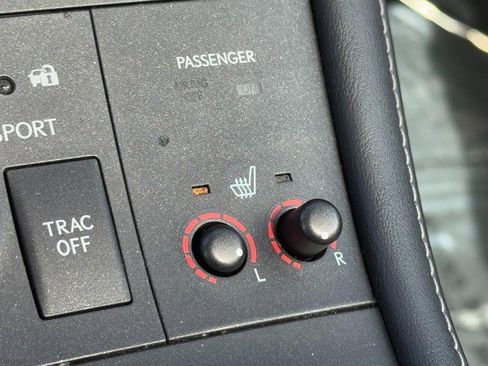 Used 2016 Lexus CT 200h w/ Navigation Package image 20