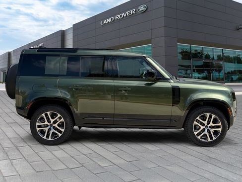 New 2026 Land Rover Defender 110 X-Dynamic SE AWD/4WD image 6