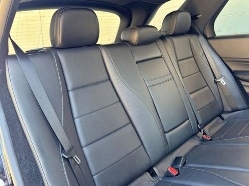 Used 2021 Mercedes-Benz GLE 350 4MATIC w/ Premium Package image 43