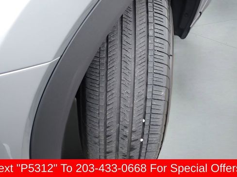 Certified 2025 Toyota Grand Highlander AWD image 4