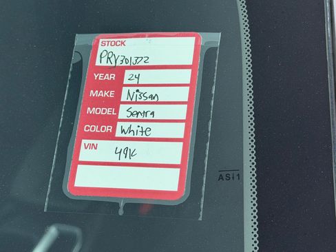 Used 2024 Nissan Sentra SV FWD image 13