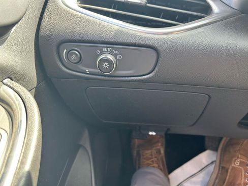 Used 2016 Chevrolet Malibu LT image 26