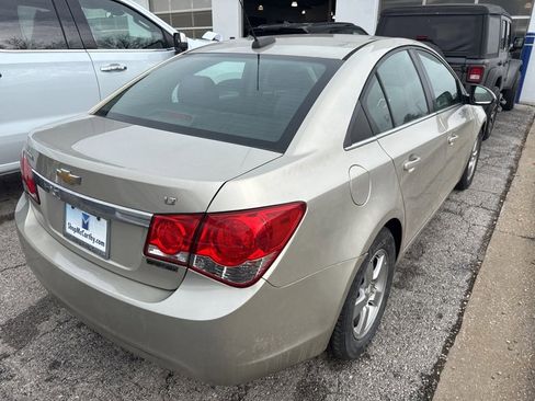 Used 2015 Chevrolet Cruze LT image 8