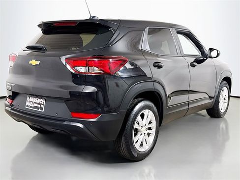 Used 2023 Chevrolet TrailBlazer LS image 4
