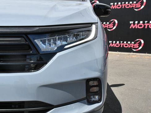 Used 2023 Honda Odyssey Sport image 11