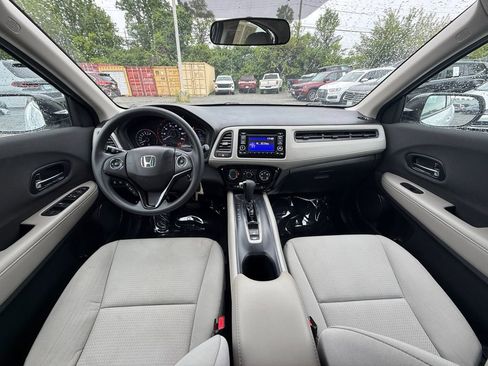 Used 2021 Honda HR-V LX image 23