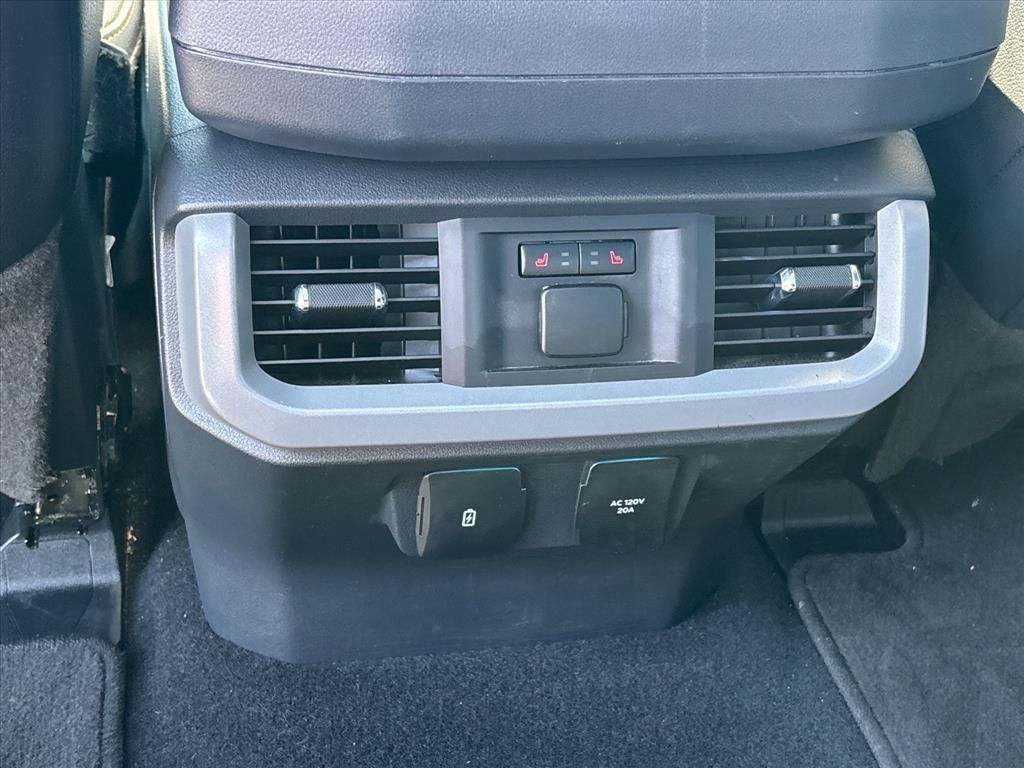 Used 2024 Ford F150 Lariat w/ Equipment Group 502A High AWD/4WD image 21