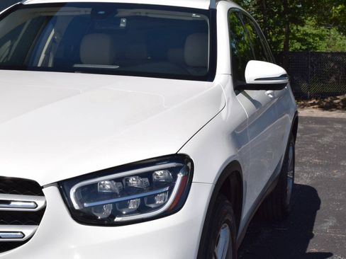Used 2021 Mercedes-Benz GLC 300 image 4