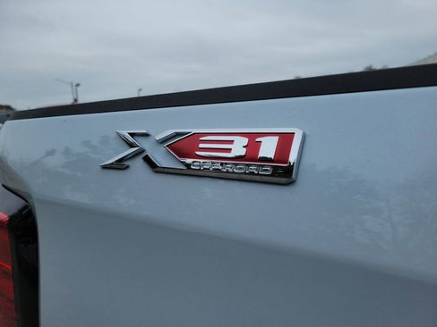 New 2026 GMC Sierra 1500 SLT w/ SLT Premium Plus Package image 9