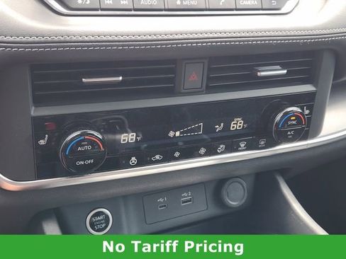Certified 2023 Nissan Rogue SV w/ SV Premium B Package FWD image 19