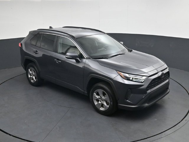 Used 2025 Toyota RAV4 XLE FWD image 22