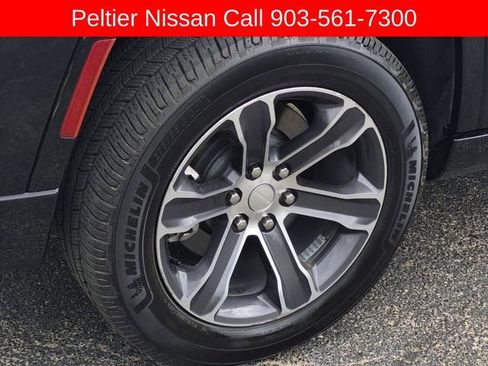 Used 2023 Jeep Grand Wagoneer L 4WD w/ Rear Seat Video Group 1 image 7