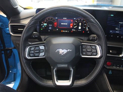 Used 2025 Ford Mustang Premium RWD image 9