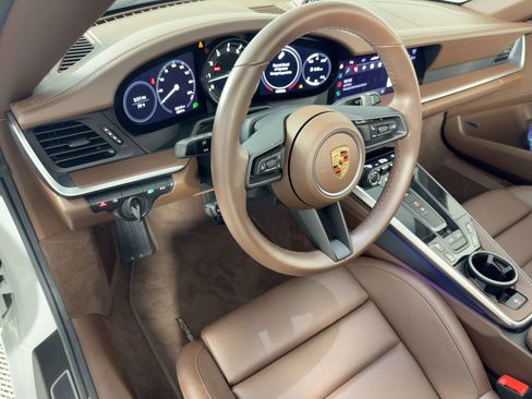 Certified 2023 Porsche 911 Targa 4S image 4