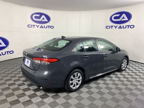 Used 2023 Toyota Corolla LE FWD image 3