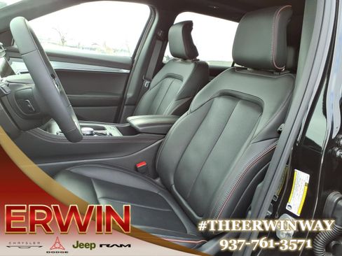 Used 2024 Jeep Wagoneer Launch Edition image 12