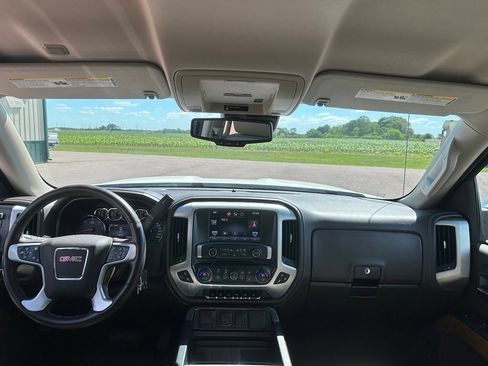 Used 2015 GMC Sierra 1500 SLT w/ SLT Crew Cab Value Package AWD/4WD image 26