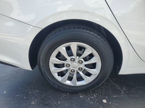 Used 2020 Kia Forte Sedan image 33