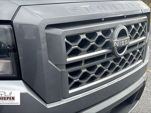 Used 2024 Nissan Frontier SV w/ SV Convenience Package image 28