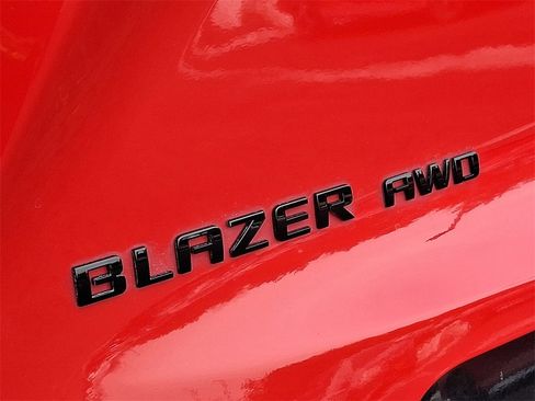 Used 2023 Chevrolet Blazer RS w/ Enhanced Convenience Package image 31