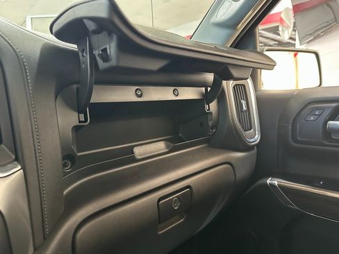 Used 2021 Chevrolet Silverado 1500 RST image 31