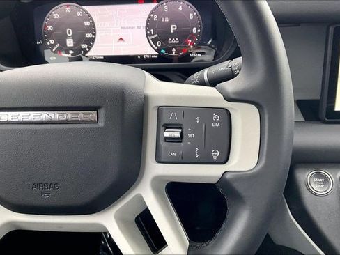 Used 2024 Land Rover Defender 110 S image 23