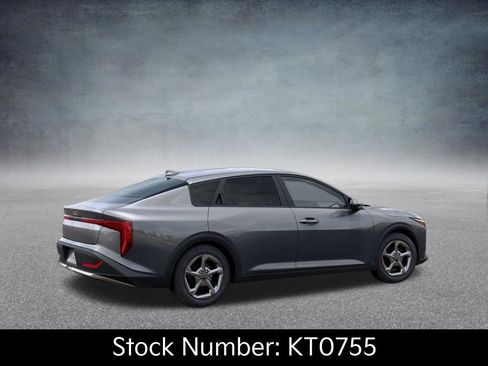 New 2026 Kia K4 LXS image 6