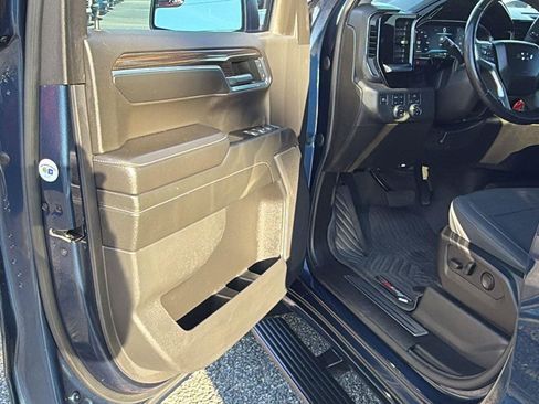 Used 2022 Chevrolet Silverado 1500 RST w/ Z71 Off-Road Package AWD/4WD image 13